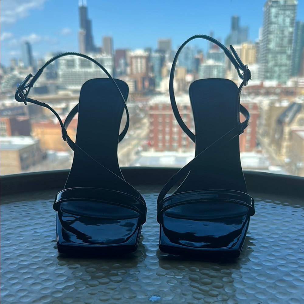 Elegant Black Strappy Women's Sandals